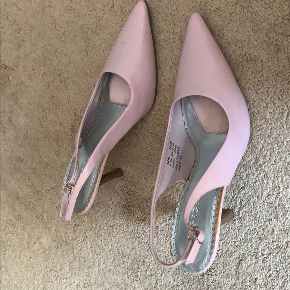 Women’s pink george heels